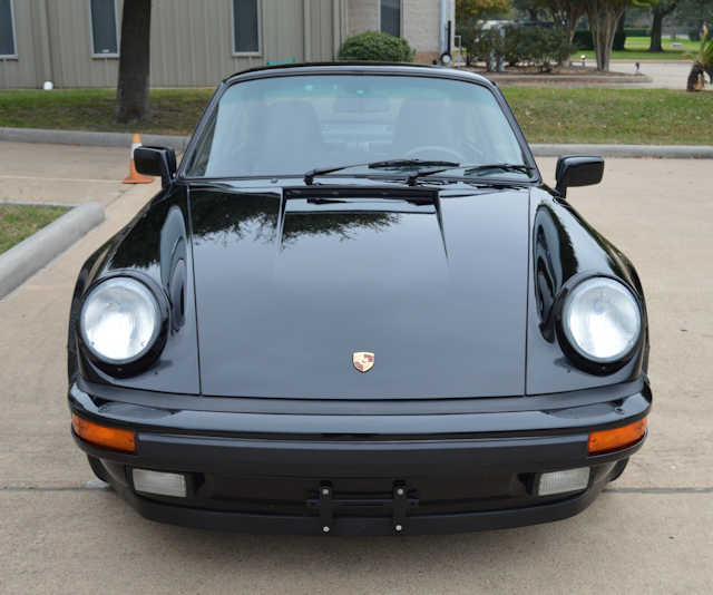 1989 Porsche 911 Turbo Black / Black