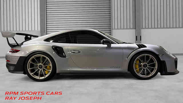 2018 Porsche 911 GT2 RS GT Silver Metallic / Black